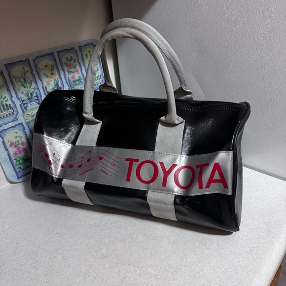 Toyota Hawaii Servco 28th‎ Year Duffle Bag FLAW read ad Vintage 1970s 1980s